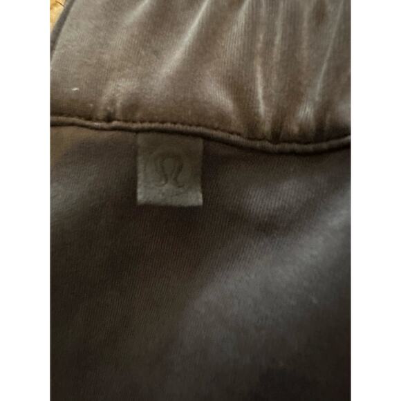 Lululemon Cupro Blend Ultra Wide-Leg Black Pants Size 8 QuietLuxury Athleisure - Picture 12 of 12